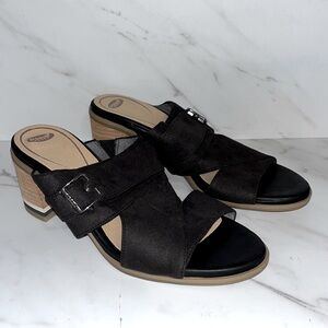 NEW Dr scholls buckle black strappy heeled sandal sz 7.5
